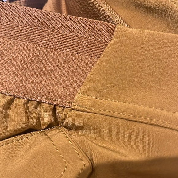 Athleta Vienna skort in mustard - size  4 - Picture 10 of 10